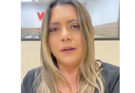 Jornalista Waleria Assunção.